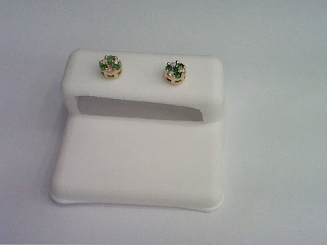 10KT 0.20-0.24 CT D-FLOWER EARRINGS "EMERALD"