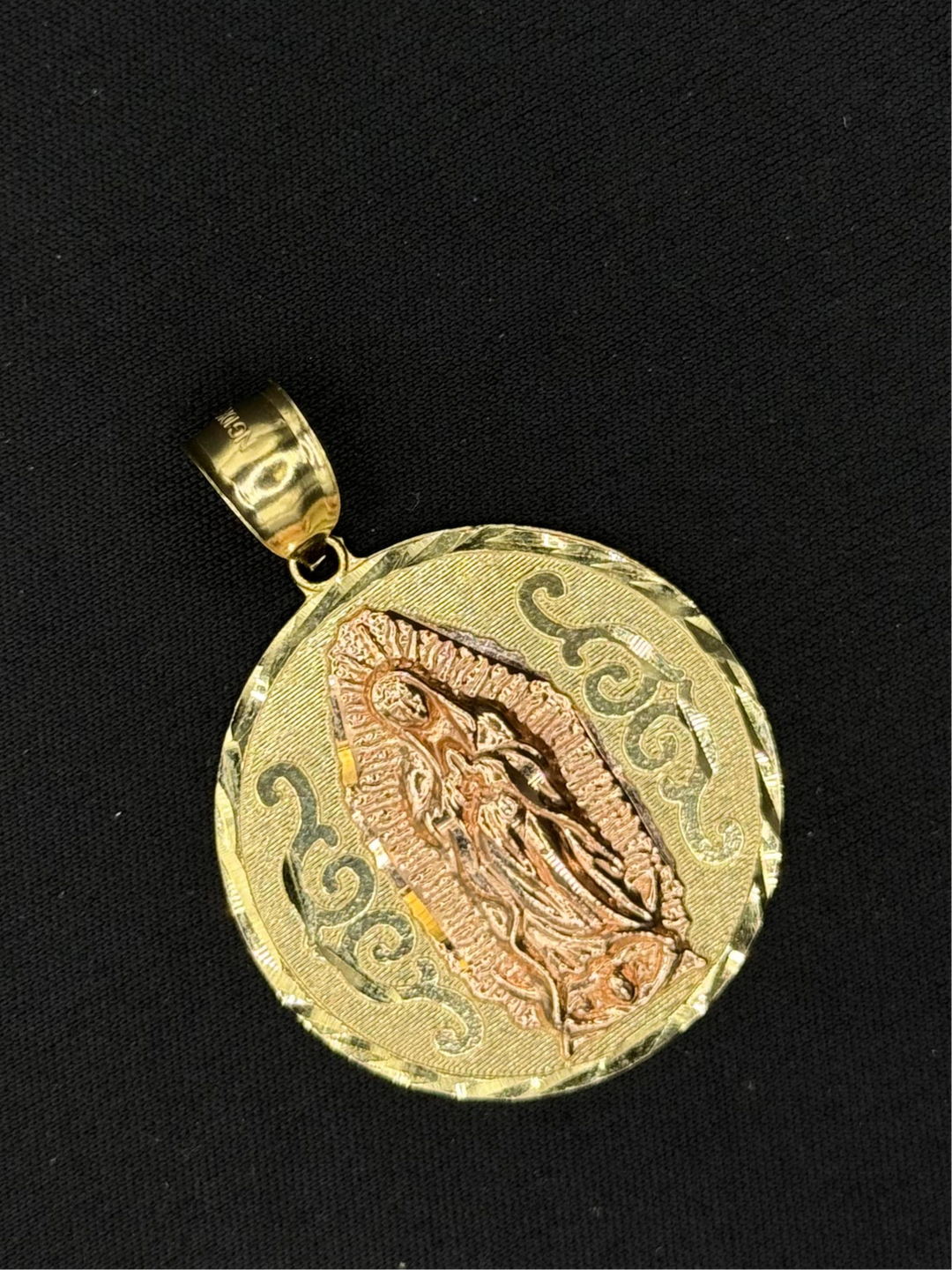 10K GOLD VIRGIN MARY 3D PENDANT