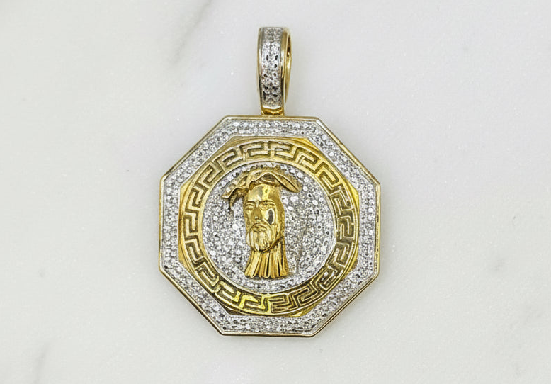 10K GOLD WITH DIAMOND VIRGIN MARRY PENDANT