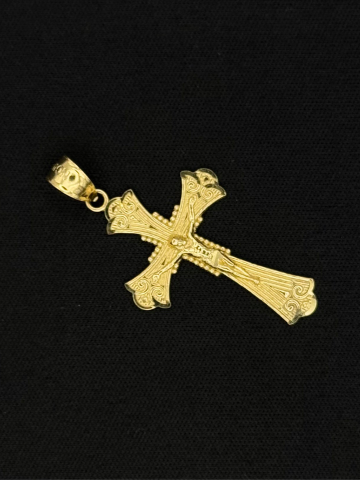 10K GOLD FANCY CROSS PENDANT WITH JESUS ON IT