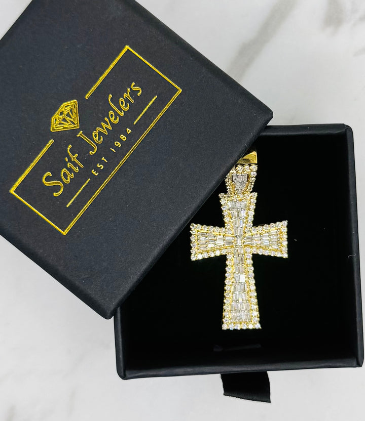 10K GOLD CROSS DIAMOND PENDANT