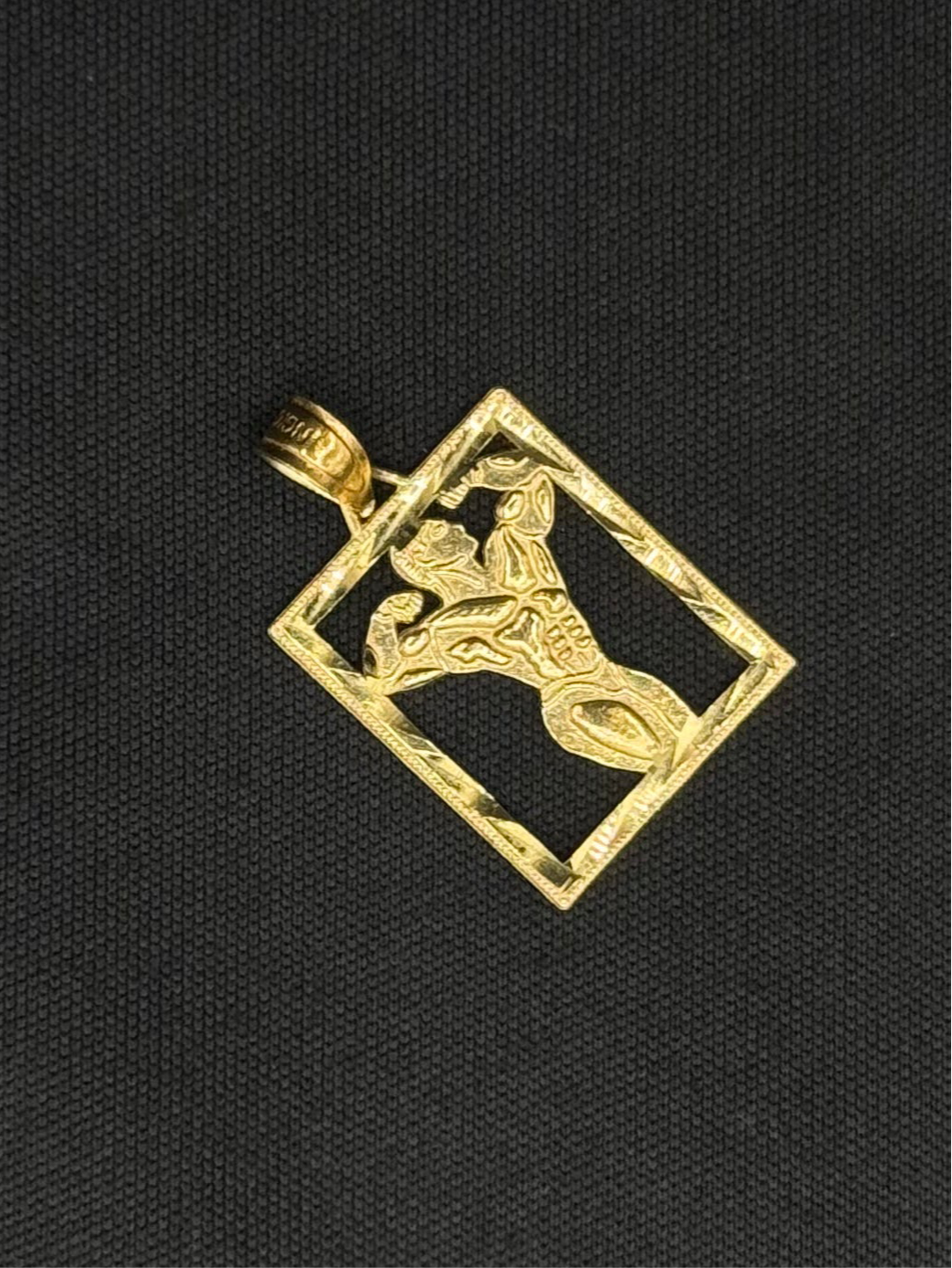 10K GOLD DIA CUT MEN’S PHYSIQUE BODY BUILDING PENDANT