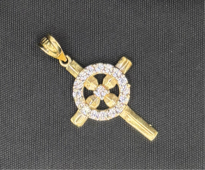 10K GOLD CZ CELTIC CROSS PENDANT
