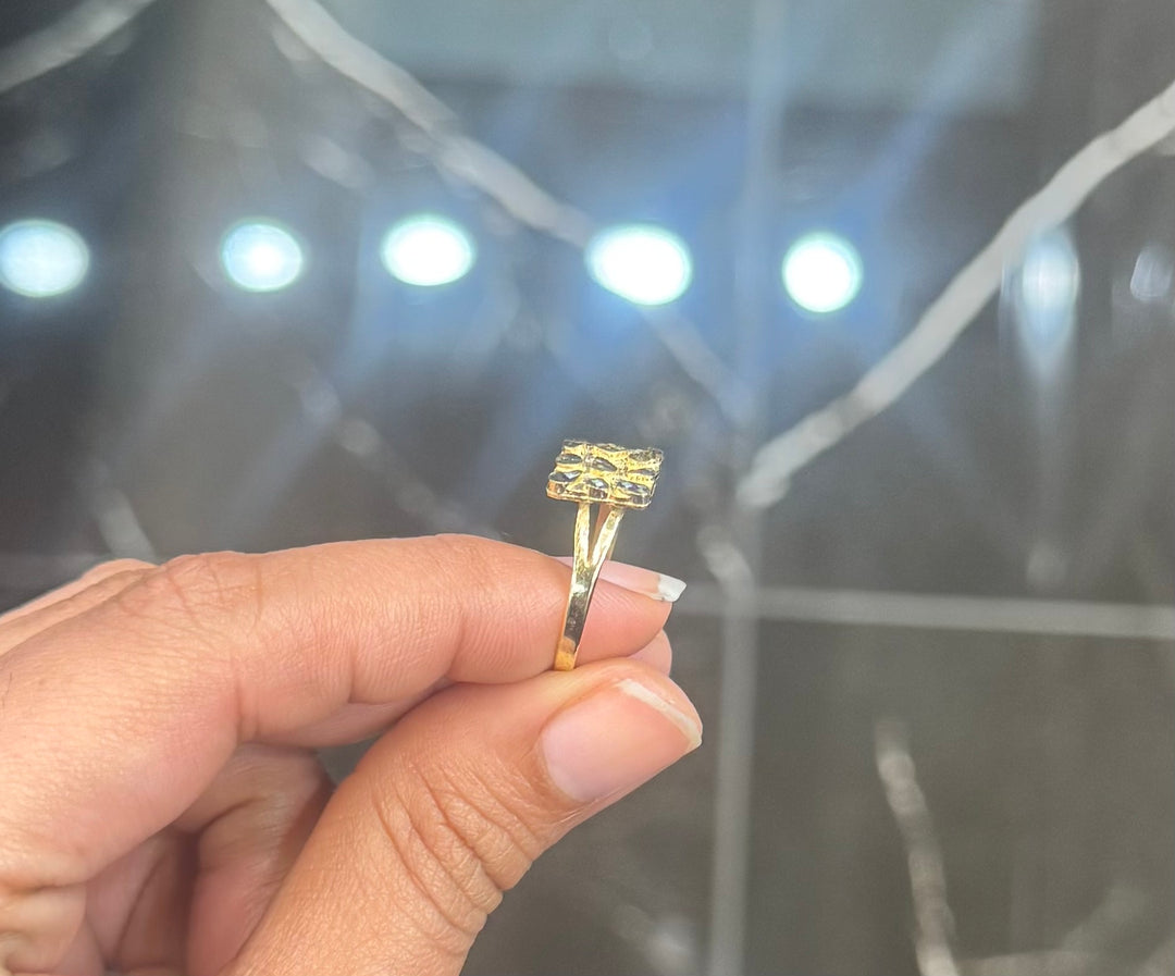 10K SQUARE NUGGET RING