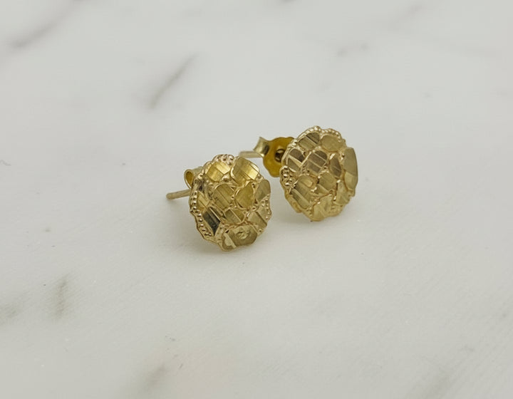 10K GOLD TURTLE NUGGET EARRING