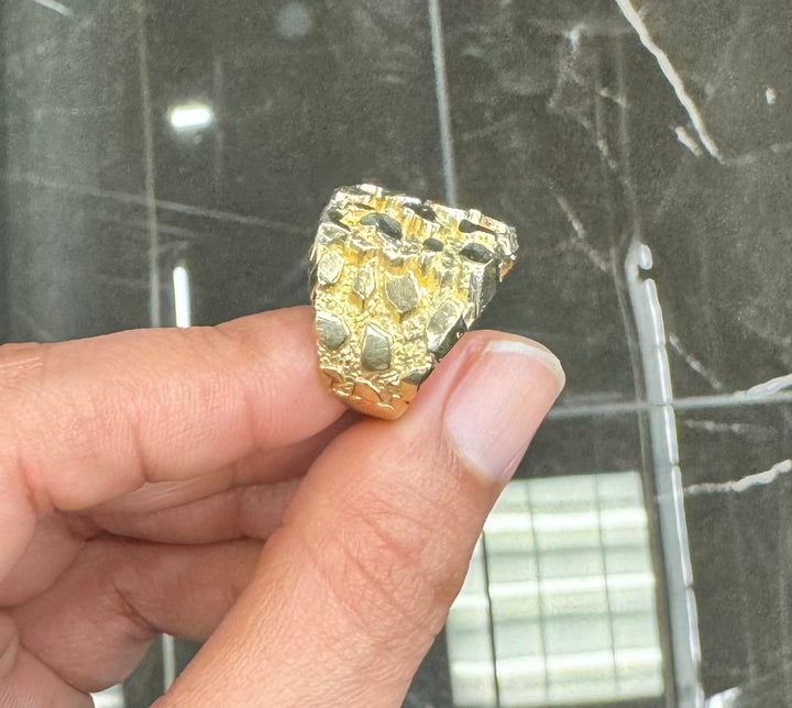 10K SQUARE NUGGET RING