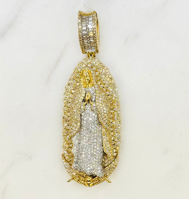 10K GOLD WITH DIAMOND VIRGIN MARRY PENDANT