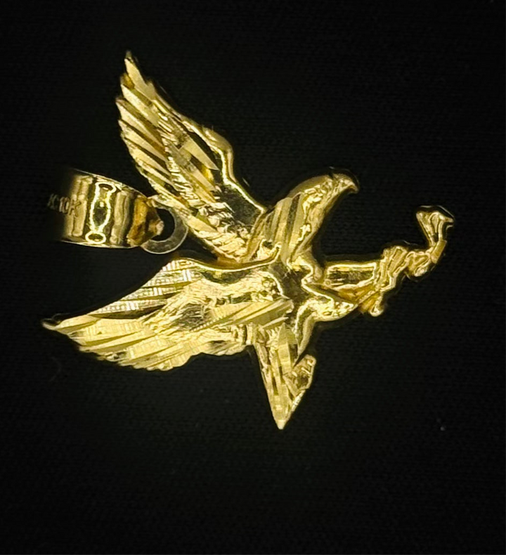 10K GOLD EAGLE SHAPE PENDANT