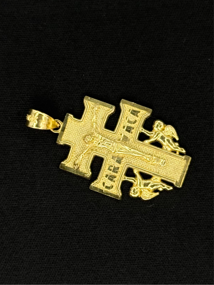 10K GOLD CARAVACA PENDANT WITH JESUS ON IT