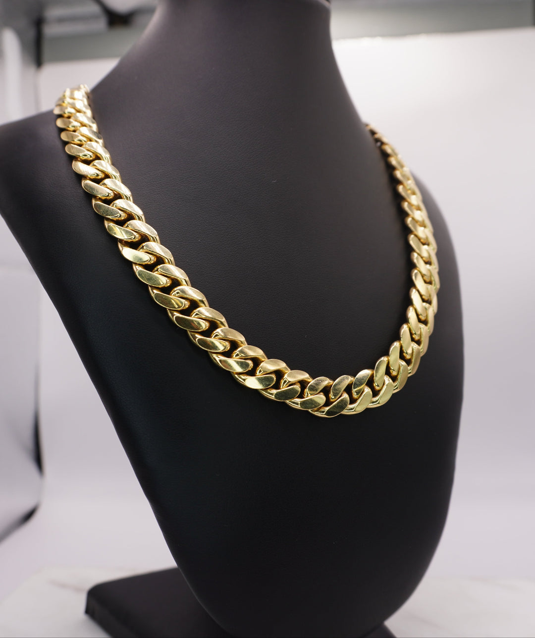 10K YELLOW GOLD SOLID CUBAN CHAIN