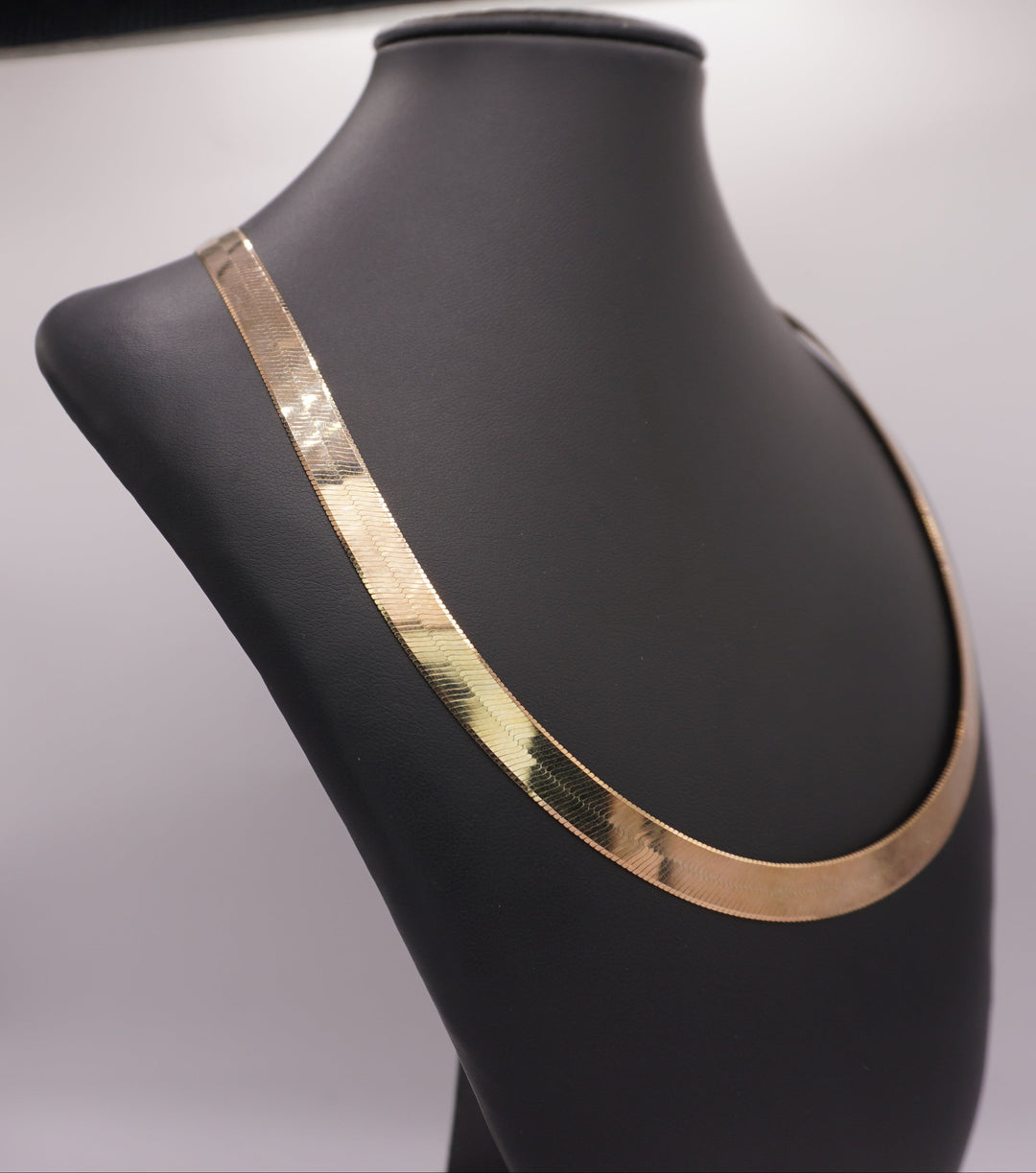 10K DOUBLE SIDED HERRING BONE NECKLACE