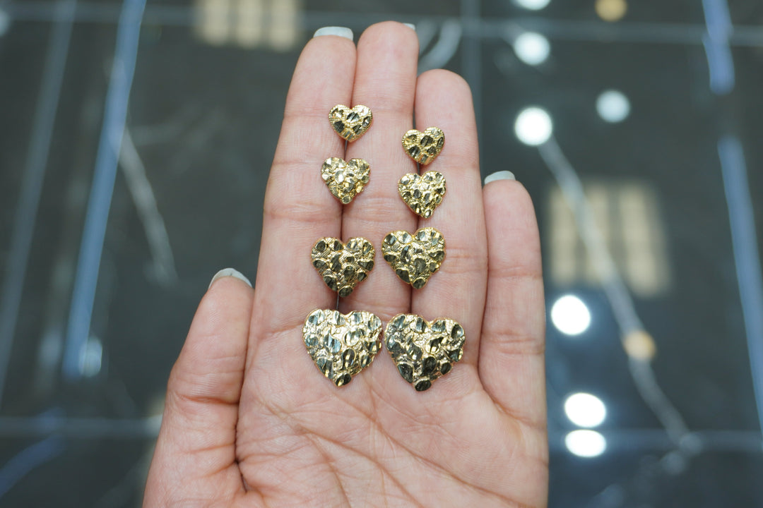 GOLD HEART NUGGET EARRING