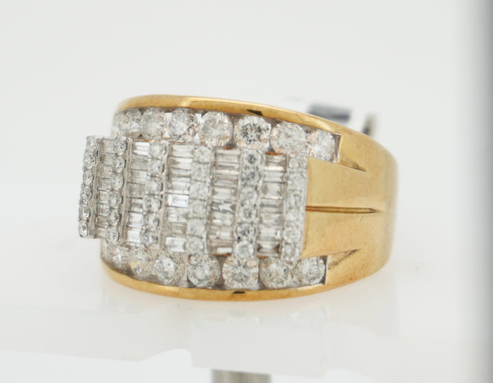 10K YELLOW GOLD 2.00 CTW  DIAMOND RING