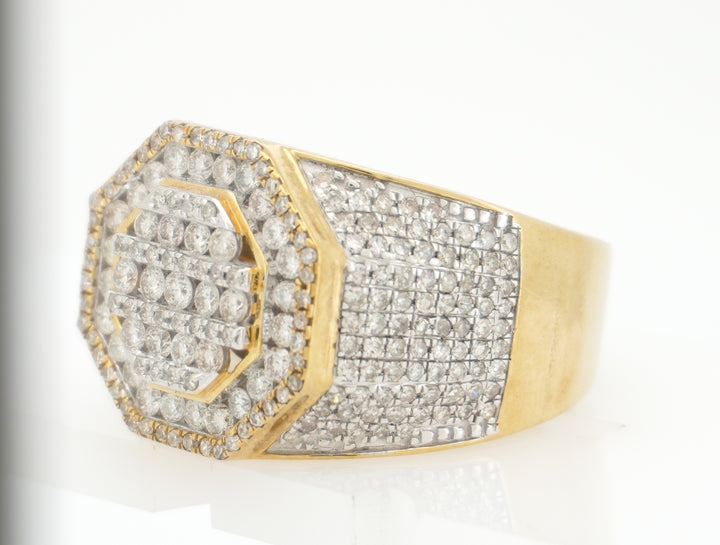 10K YELLOW GOLD 2.24 CTW  DIAMOND RING
