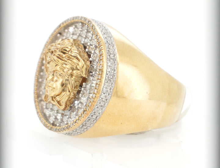 10K YELLOW GOLD 1.40 CTW  DIAMOND MEDUSA HEAD ROUND RING WITH BAGUETTE STONES