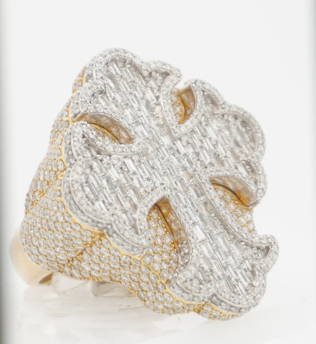 10K YELLOW GOLD 5.88 CTW BAGUETTE SETTING CROSS DIAMOND RING