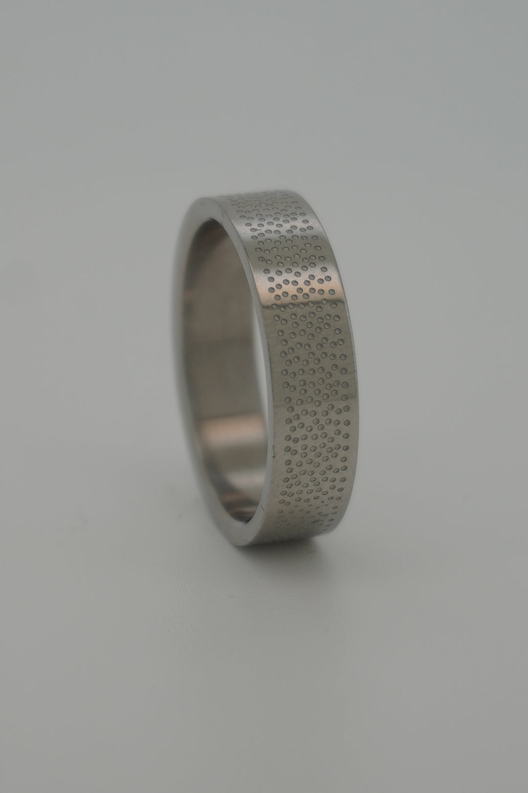 TUNGSTEN WEDDING BAND