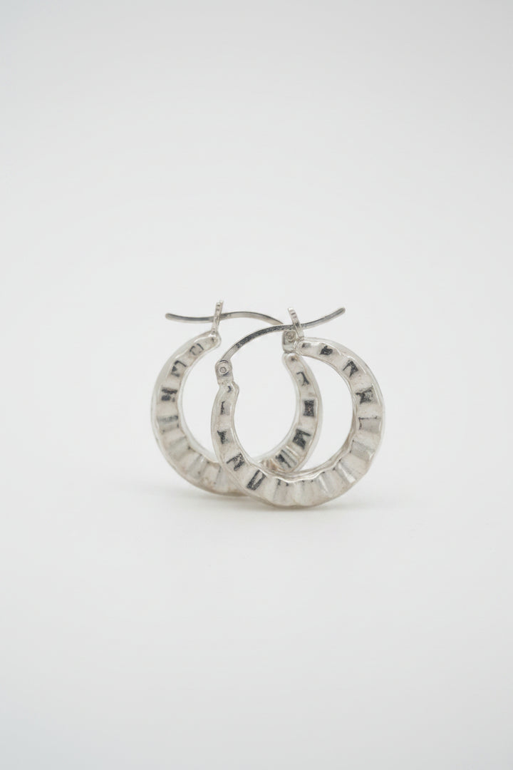 925S SILVER SHRIMP EARRINGS 1.7 GRAMS