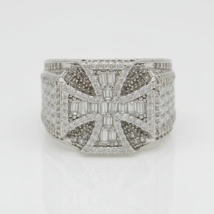 925 SILVER MOISSANITE CROSS BAGUATTE  4.52CTW RING