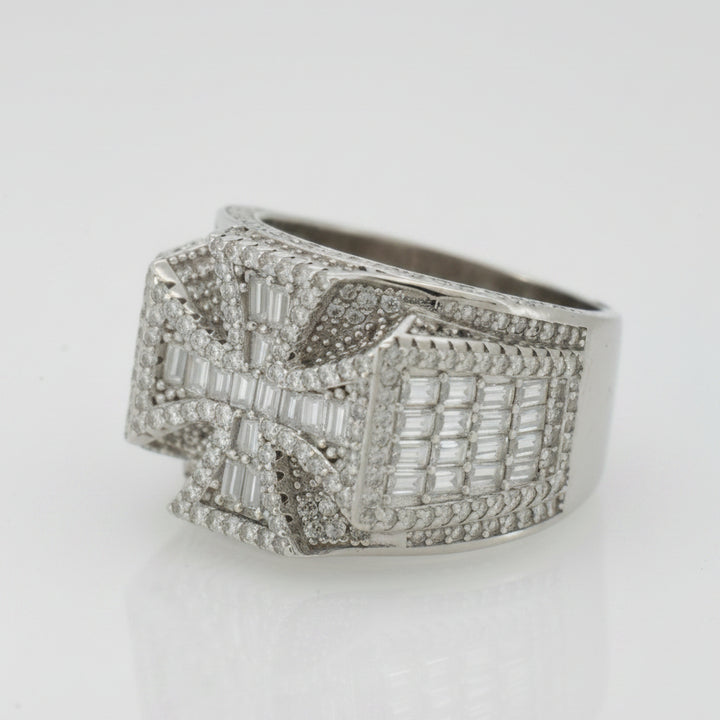 925 SILVER MOISSANITE CROSS BAGUATTE  4.52CTW RING
