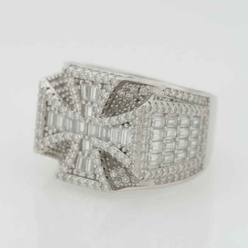 925 SILVER MOISSANITE CROSS BAGUATTE  4.52CTW RING