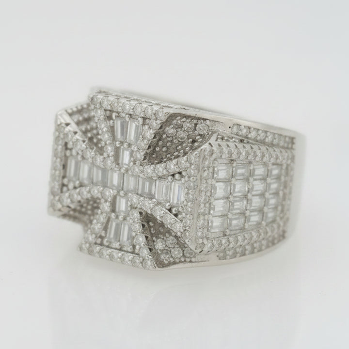 925 SILVER MOISSANITE CROSS BAGUATTE  4.52CTW RING
