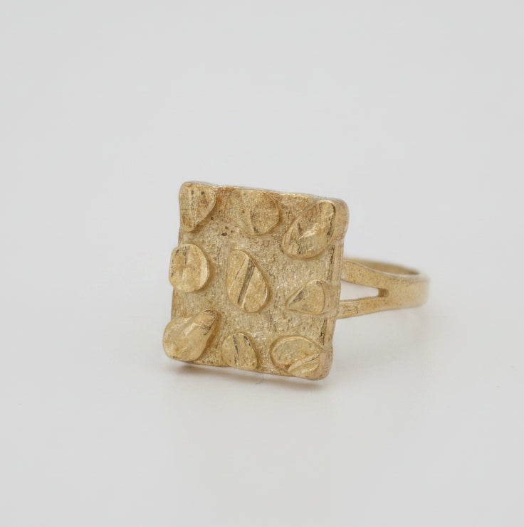10K  NUGGET RING