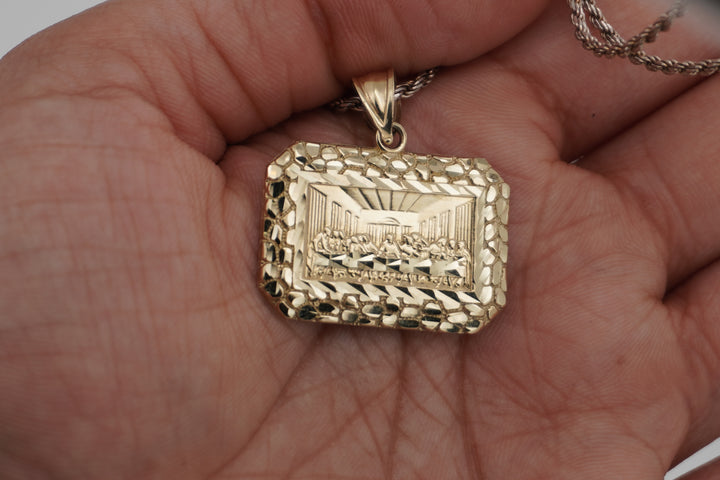 10K YELLOW GOLD LAST SUPPER WITH NUGGET DESIGN PENDANT