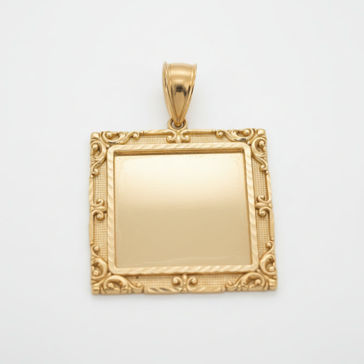 10K YELLOW GOLD SQUARE PICTURE PENDANT