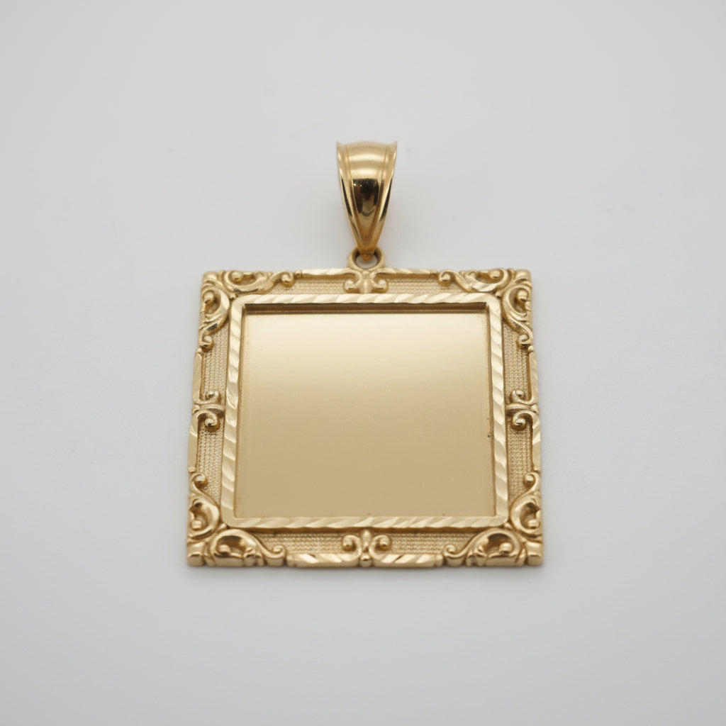 10K YELLOW GOLD SQUARE PICTURE PENDANT