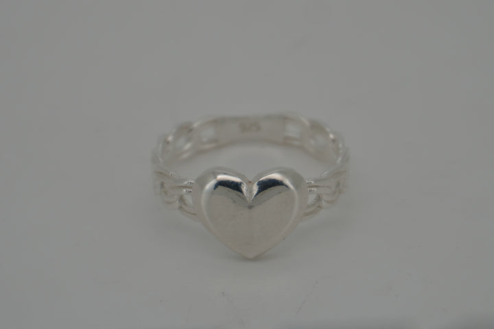 925 STERLING SILVER HEART CHINO RING