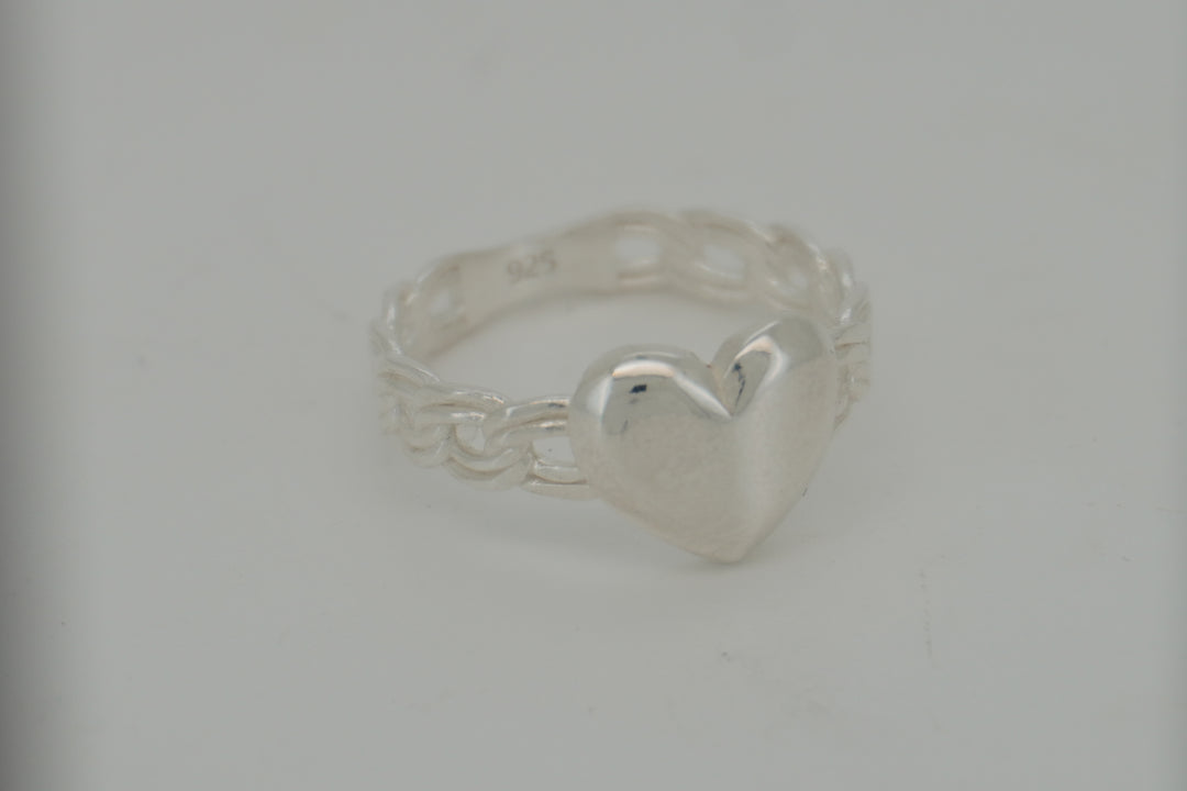 925 STERLING SILVER HEART CHINO RING