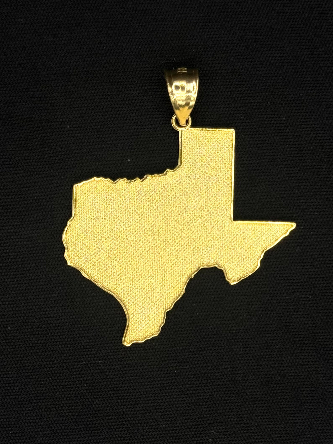 10K GOLD TEXAS PENDANT WITH DIA CUT TRIM BORDER