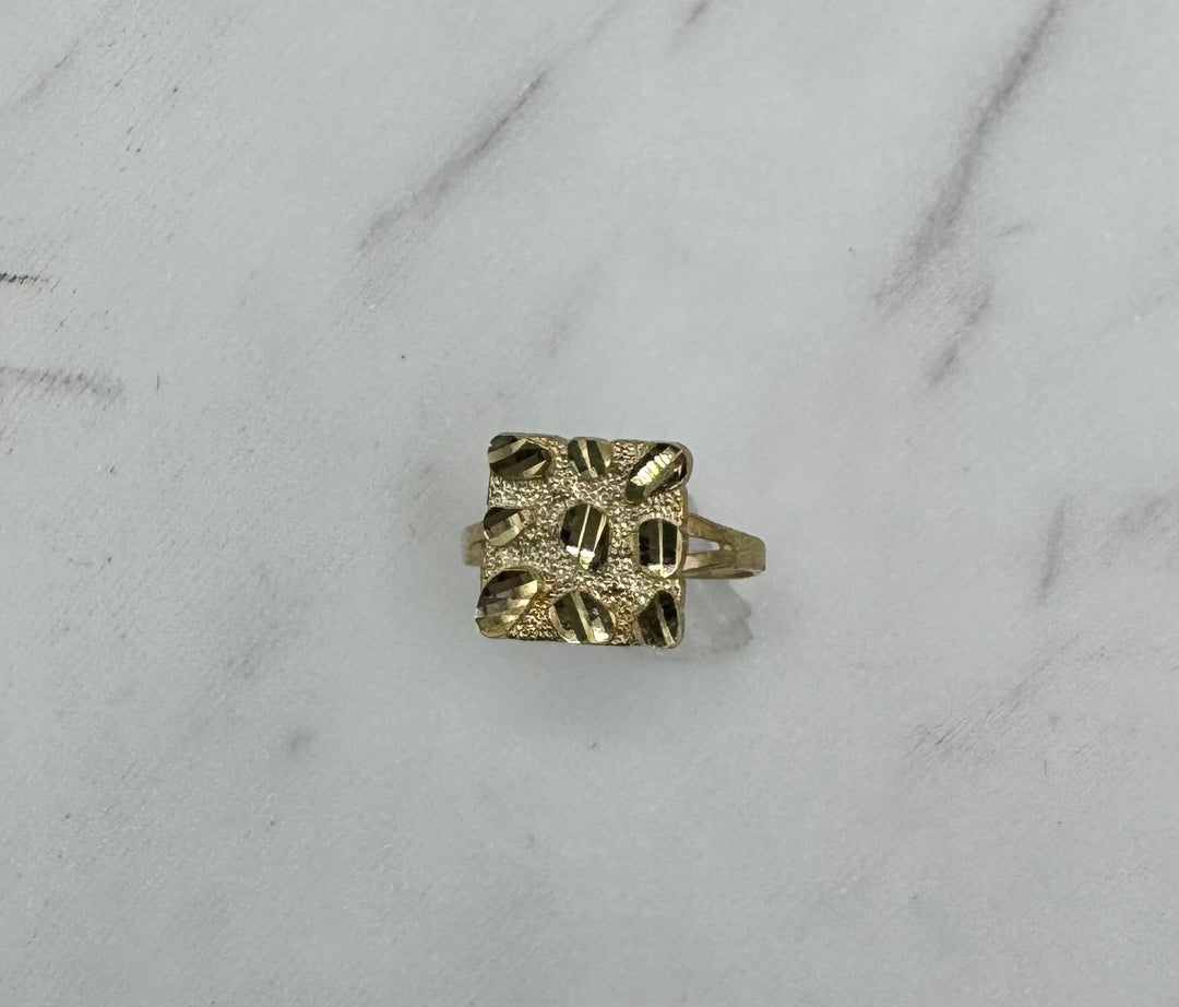 10K SQUARE NUGGET RING