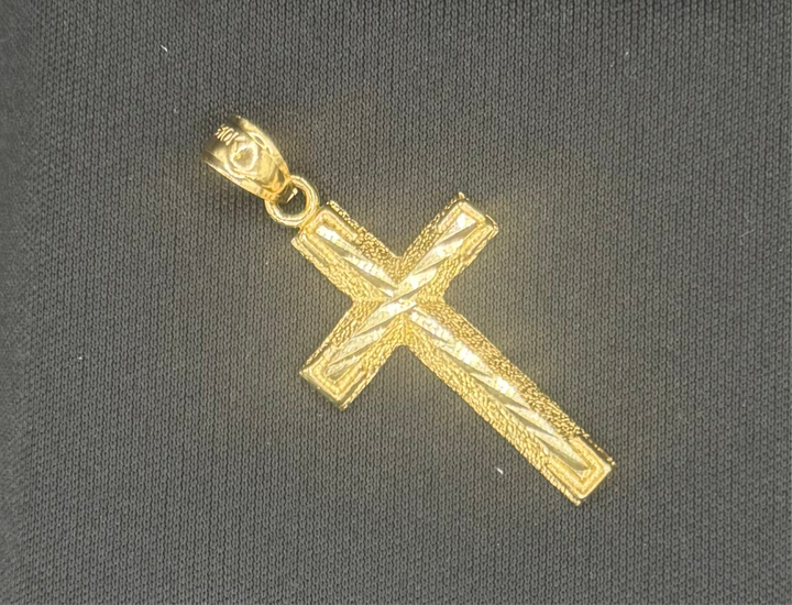 10K GOLD DIA CUT CROSS PENDANT