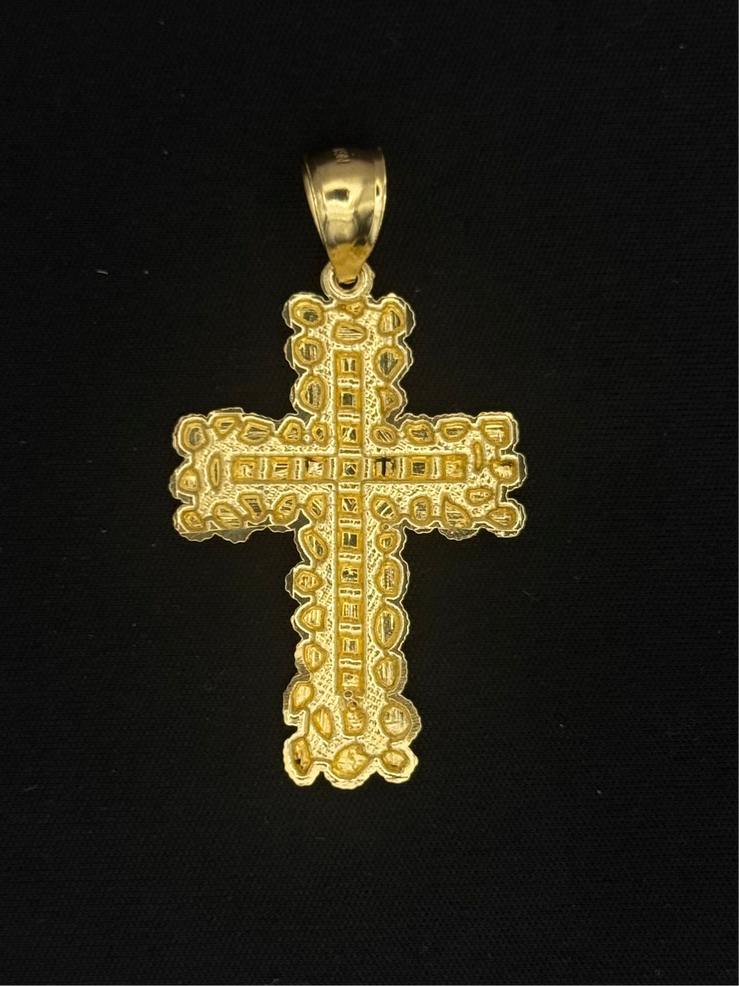 10K GOLD NUGGET CUT CROSS PENDANT