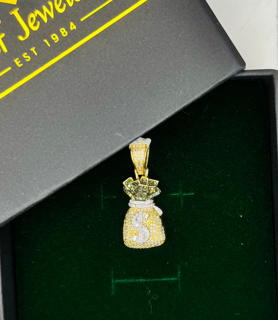10K GOLD MONEY BAG DIAMOND PENDANT