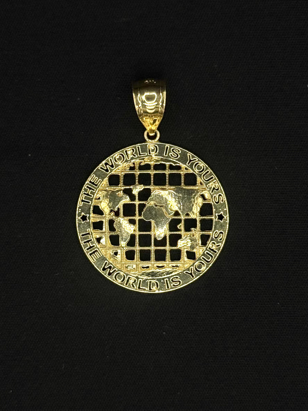10K GOLD 3D  WORLD IS YOURS PENDANT