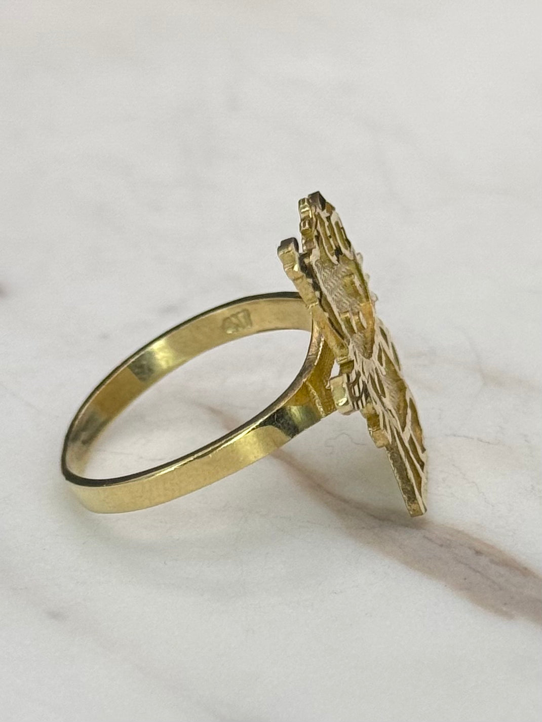 10K GOLD HELLO KITTY RING WITH AN AK-47