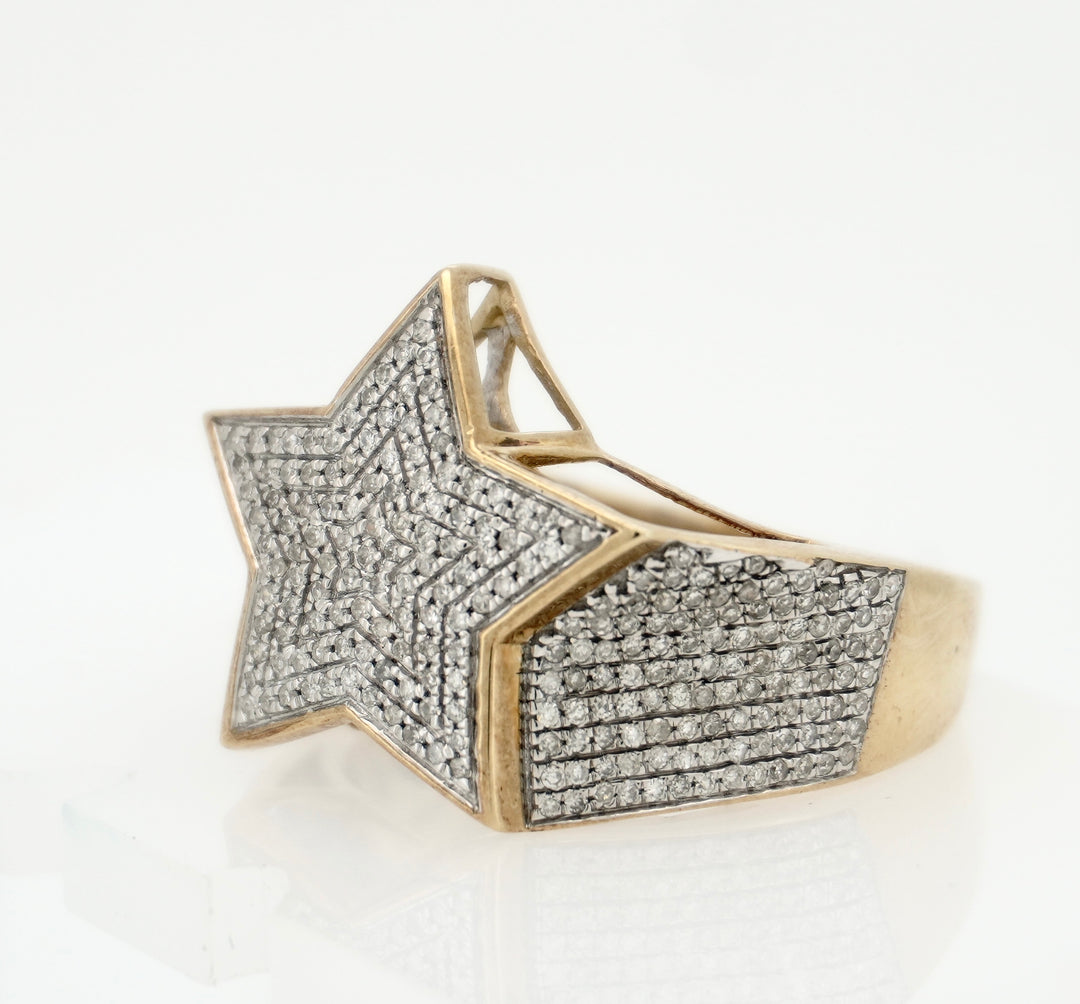 10KT Y/G 0.75CT STAR DIAMOND MENS RING