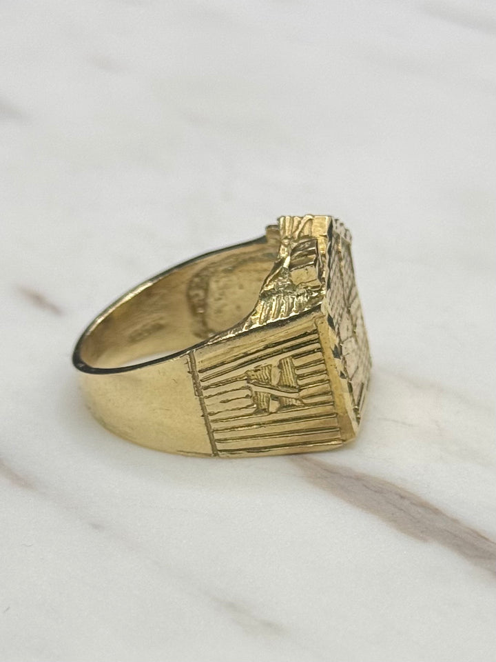 10K GOLD TRAP HOUSE RING
