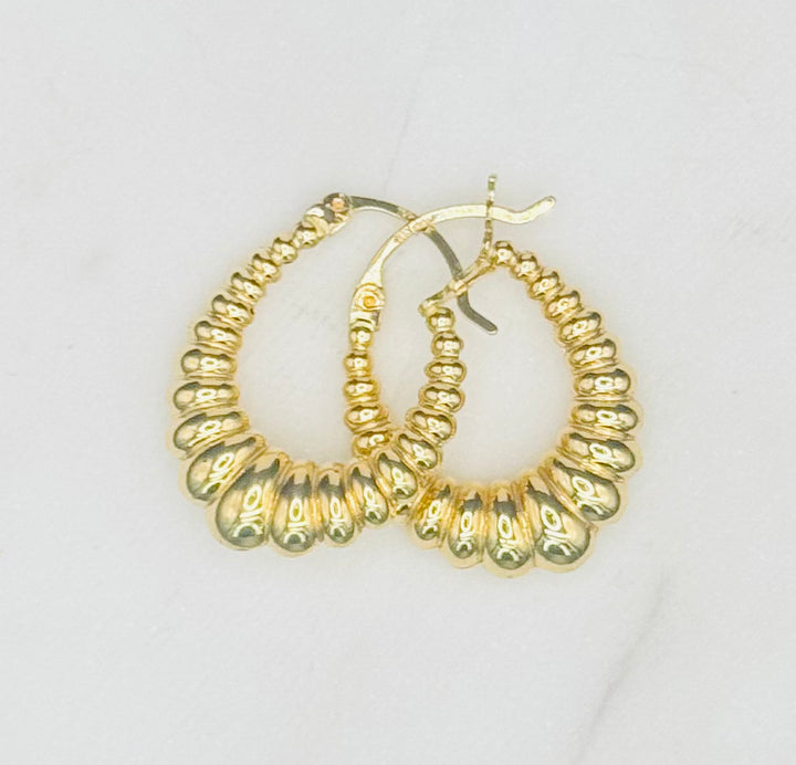 10K Y/G SHRIMP EARRINGS 3.38 GRAMS