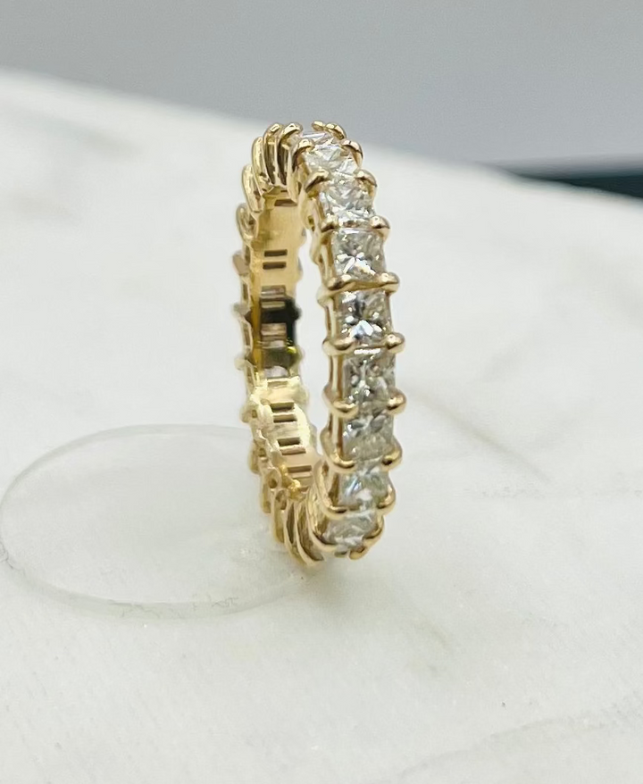 14K YELLOW GOLD DIAMOND-PRINCESS CUT ETERNITY RING