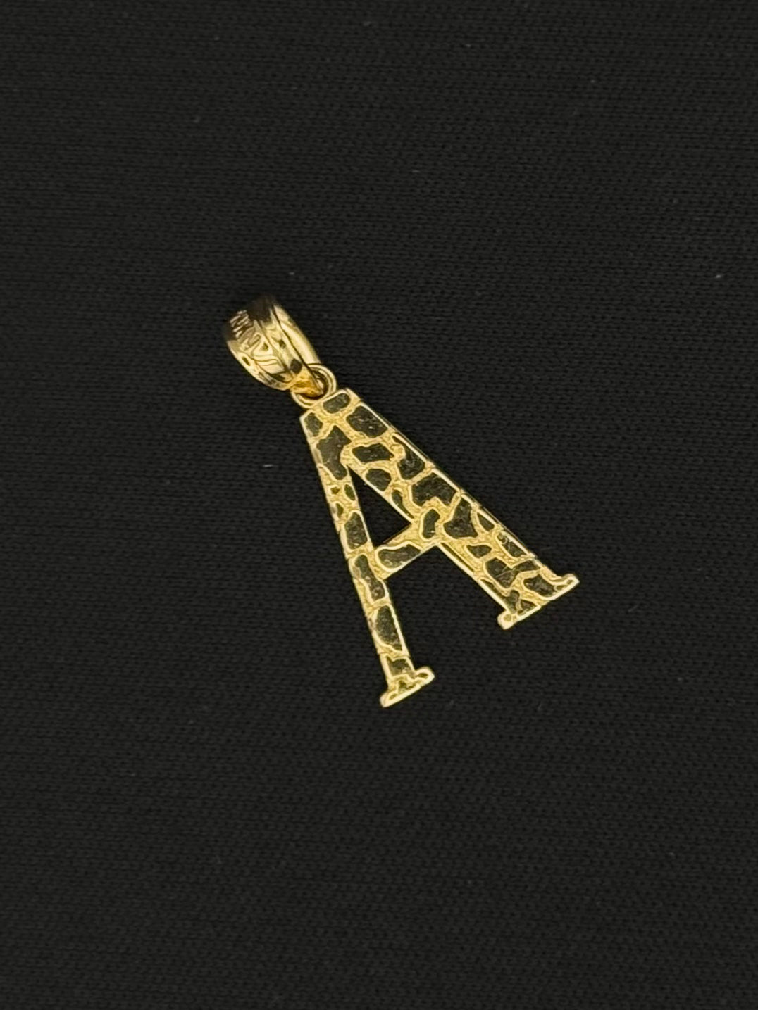10K GOLD ALLIGATOR NUGGET PRINT A INITIAL PENDANT