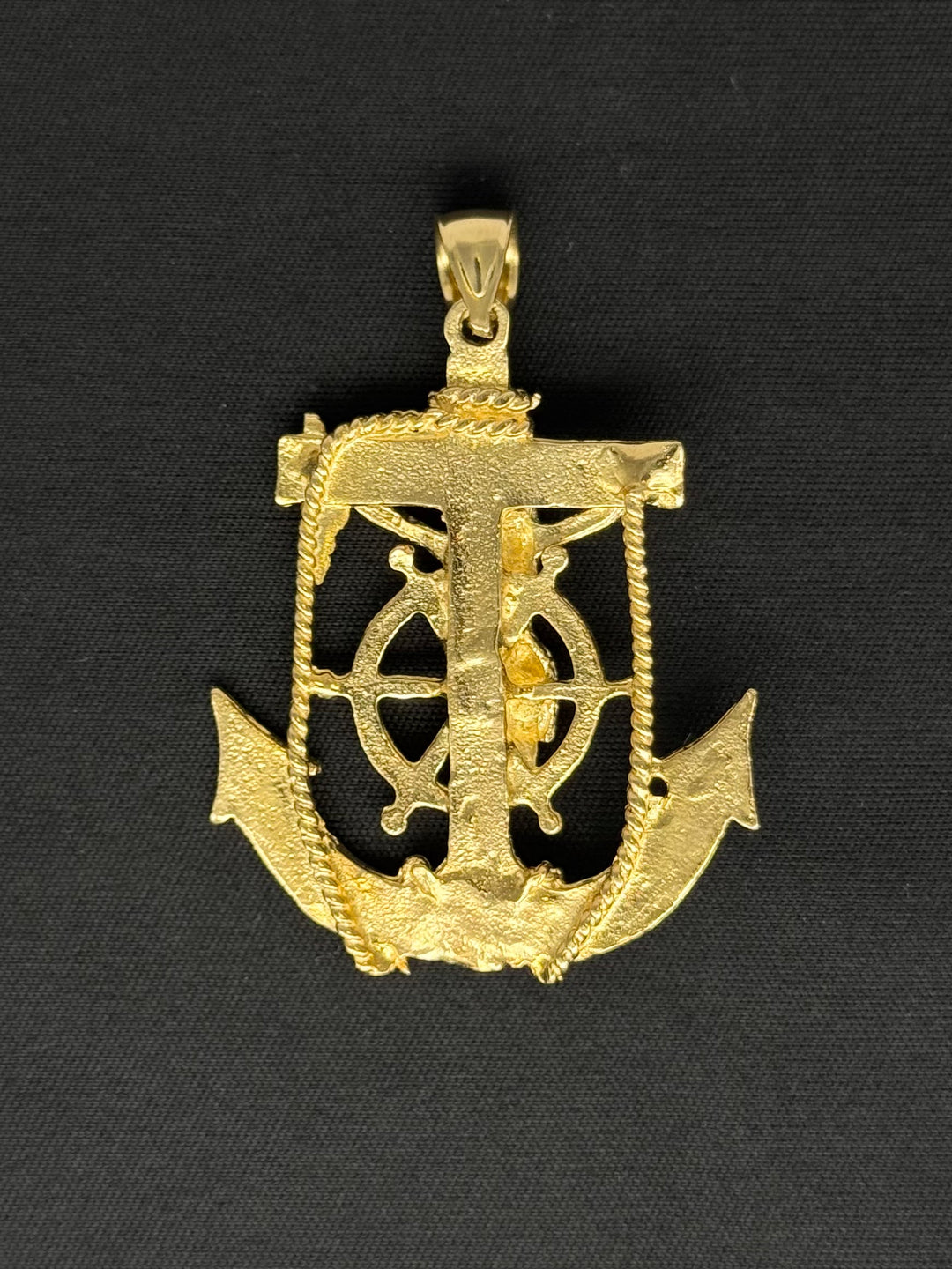 10K GOLD MARINER’S ANCHOR WITH JESUS 3D PENDANT