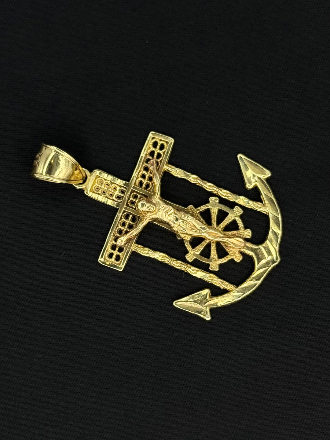10K GOLD 3D FANCY MARINER’S ANCHOR JESUS ON IT PENDANT