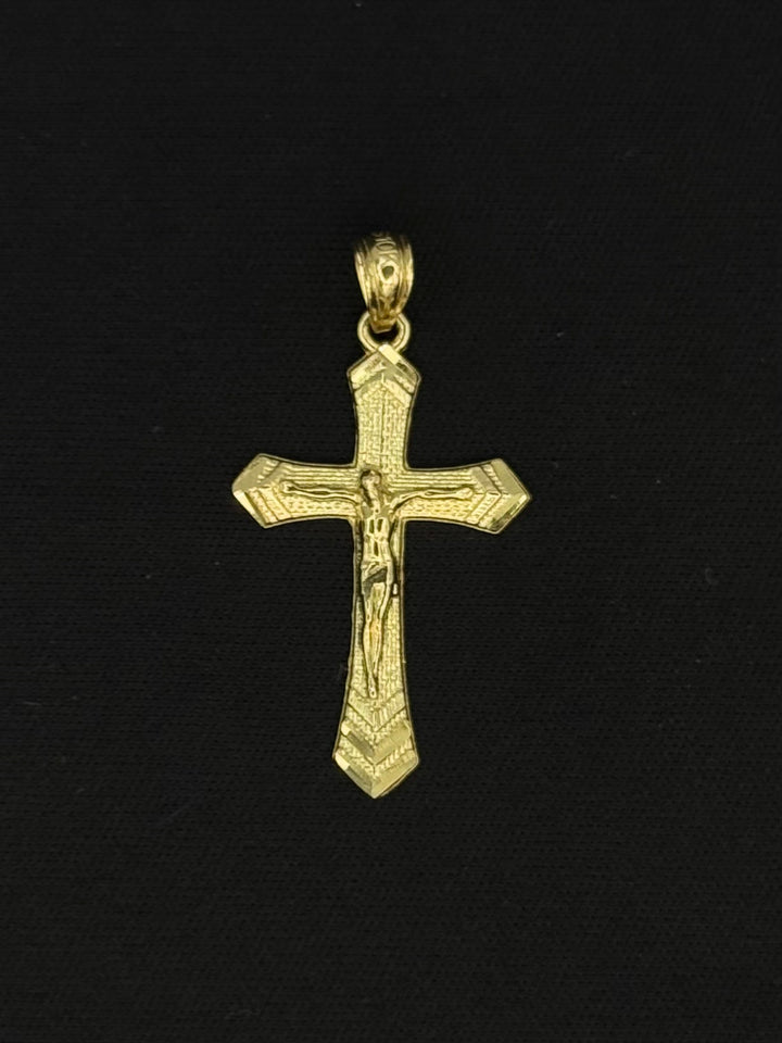 10K GOLD 3D FANCY CROSS PENDANT WITH JESUS ON IT