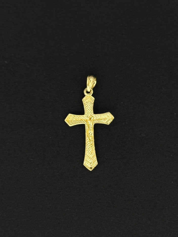10K GOLD 3D FANCY CROSS PENDANT WITH JESUS ON IT