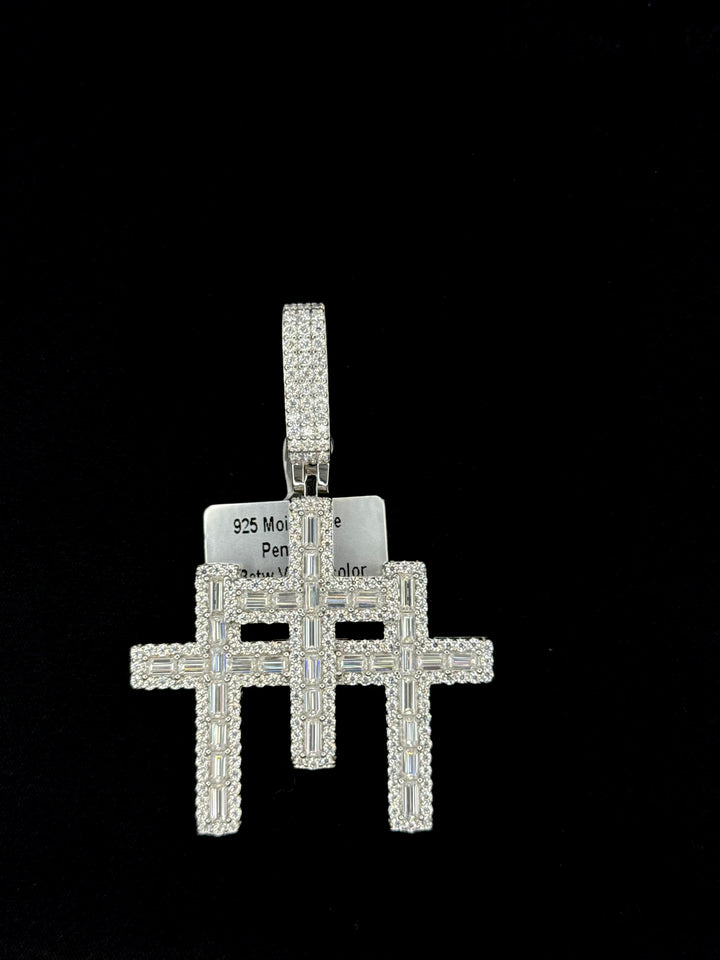 925 SILVER MOISSANITE BAGUETTE TRIPLE CROSS PENDANT