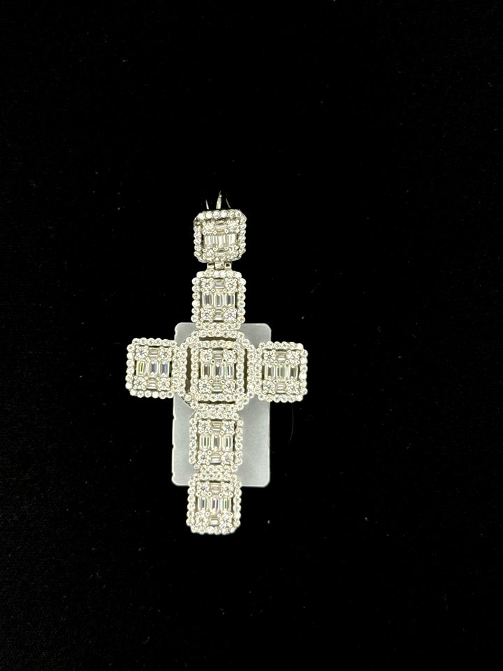 925 SILVER MOISSANITE BAGUETTE EMERALD CUT CROSS PENDANT